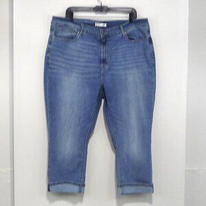 Levi's Signature Mid-rise Capri SIZE 22 STRETCH